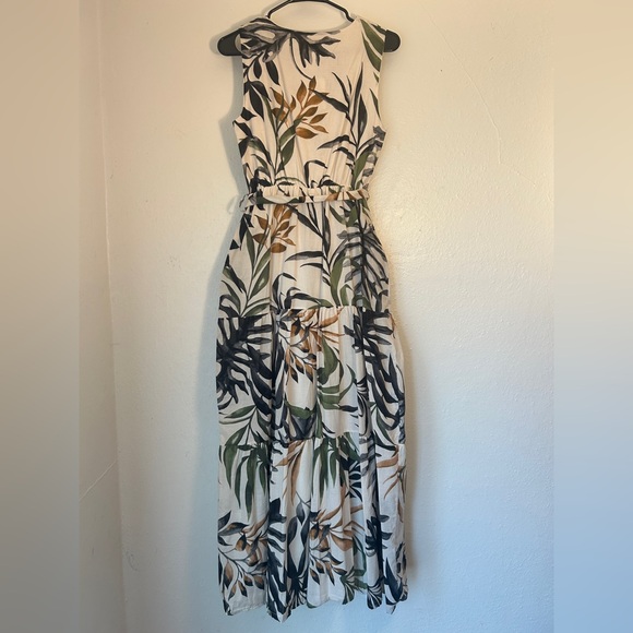 Tropical Leaf Print Dress - Picture 3 of 7